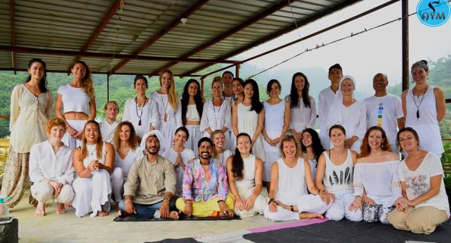 Йога мероприятие 300-hour yoga teacher training in India, Rishikesh Ришикеш