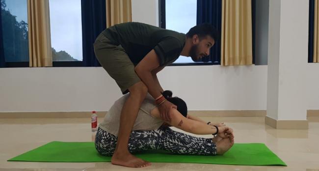 Йога мероприятие 200 Hour Hatha Yoga Teacher Training in Rishikesh India  Ришикеш