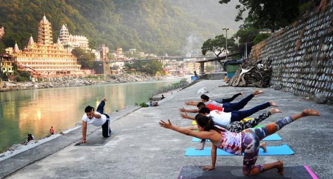 Йога мероприятие 200 Hour Yoga Teacher Training Course 2020 - Rishikesh Yogkulam Ришикеш