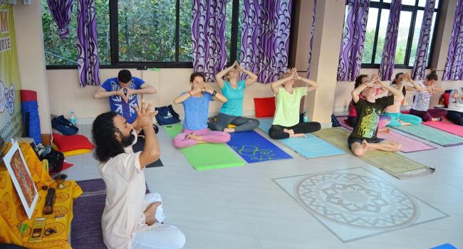 Йога мероприятие 200 Hour Yoga Teacher Training in India [node:field_workplace:entity:field_workplace_city:0:entity]