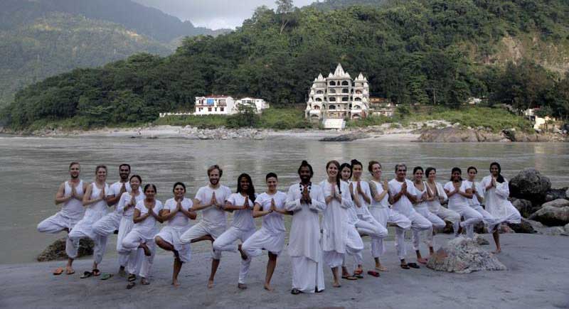 Jitendra Das hatha yoga school in Rishikesh