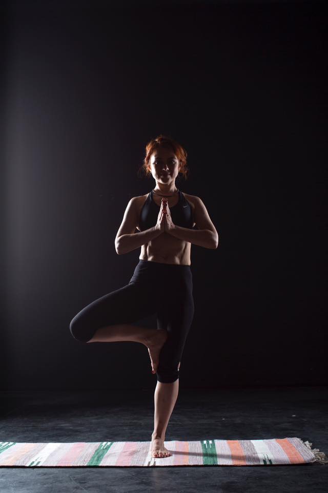 Natasha Poperechna teacher of Vajra yoga Correct approach to the spine in Kiev