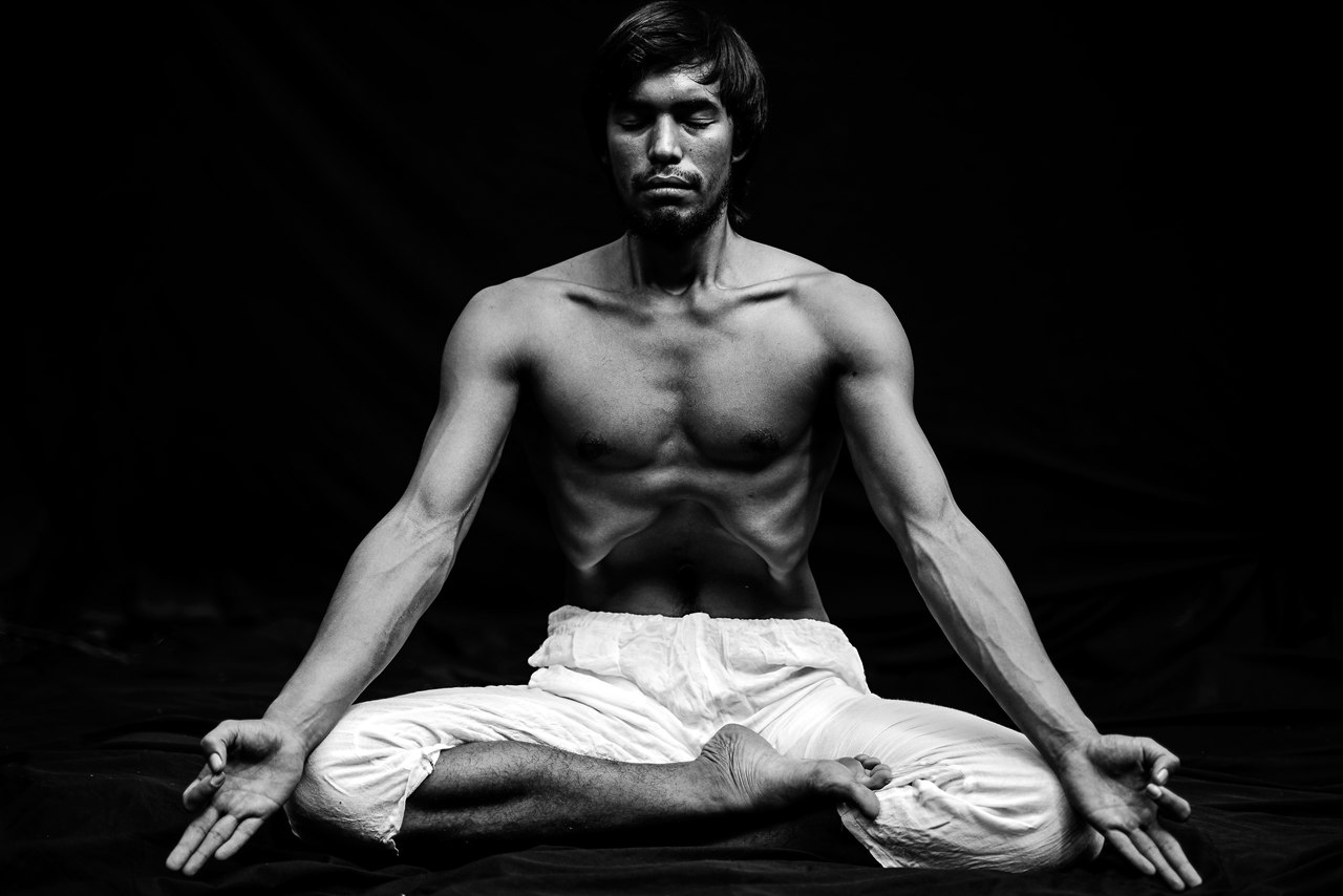 Yoga instructor Даниель Королёв Moscow