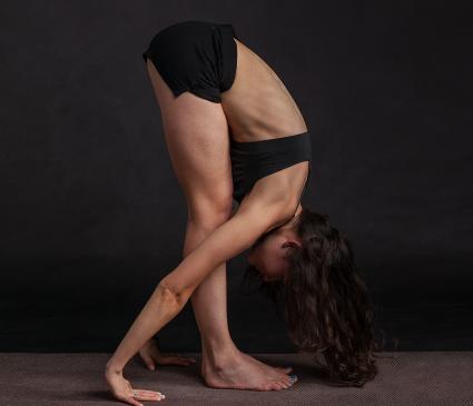 Асаны йоги отстройка мышцы противопоказания