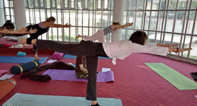 Йога мероприятие 200 часовой курс подготовки инструкторов йоги в Ришикеше | Веданша Ришикеш