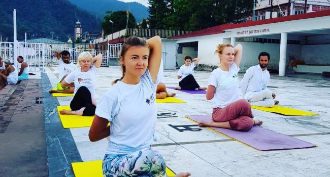 Йога мероприятие 200-часовой курс подготовки преподавателей йоги | Индия | Ришикеш | Школа Йоги Акши Йогашала Ришикеш