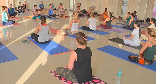 Yoga studio Rishikesh Yog Shala Rishikesh