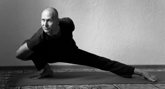 Yoga instructor Вадим Циван Kiev