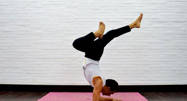 Йога студия Yog Amritam Rishikesh : Yoga School Ришикеш