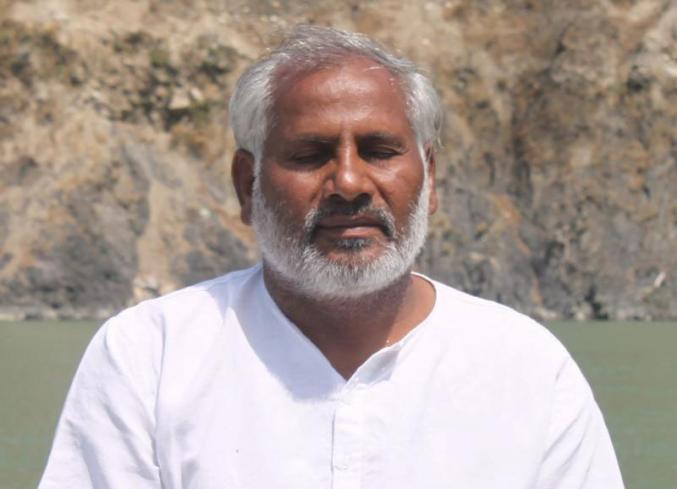 Йога инструктор Yogi Buddhi Prakash Ришикеш