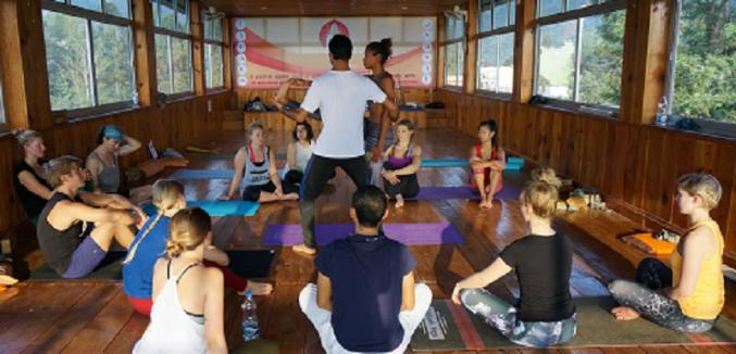 Йога студия Omkarah Yoga Mandiram Ришикеш