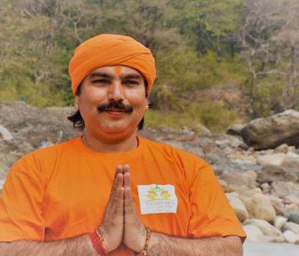 Пандей Джи преподаватель йоги в Индии