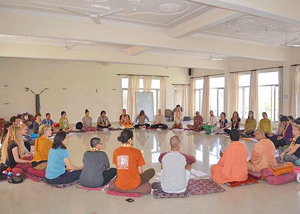 Yoga studio Shiva Yoga Peeth Rishikesh